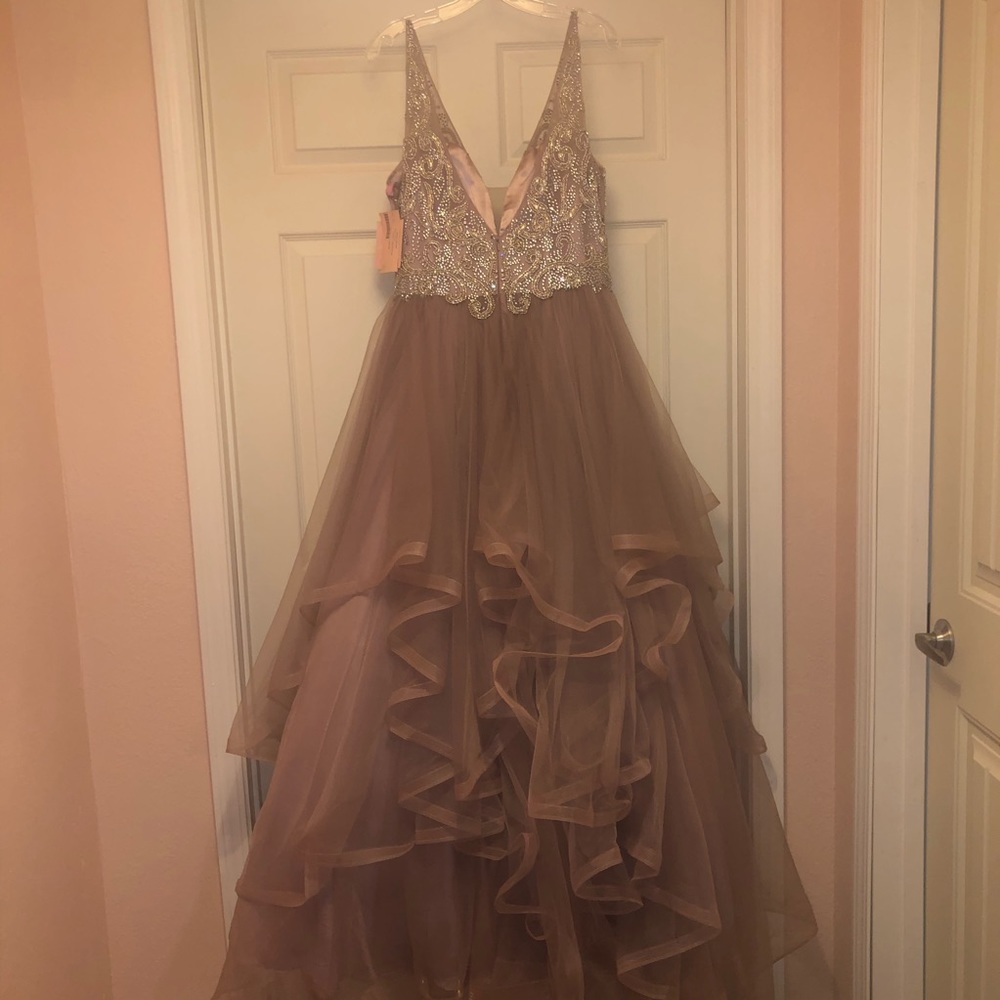 NWOT Prom/Pageant Dress - Picture 4 of 8